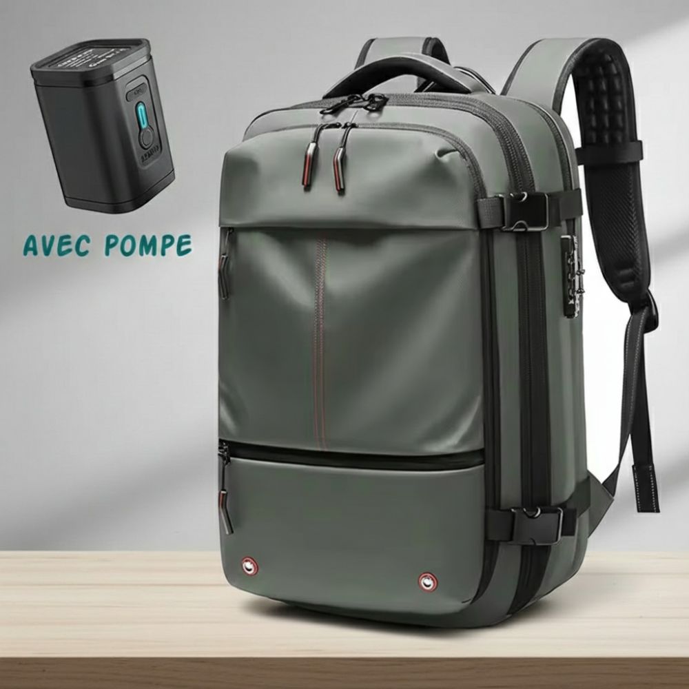 Top sac à dos cabine homologué Ryanair et EasyJet 2026 porté par une voyageuse en aéroport.